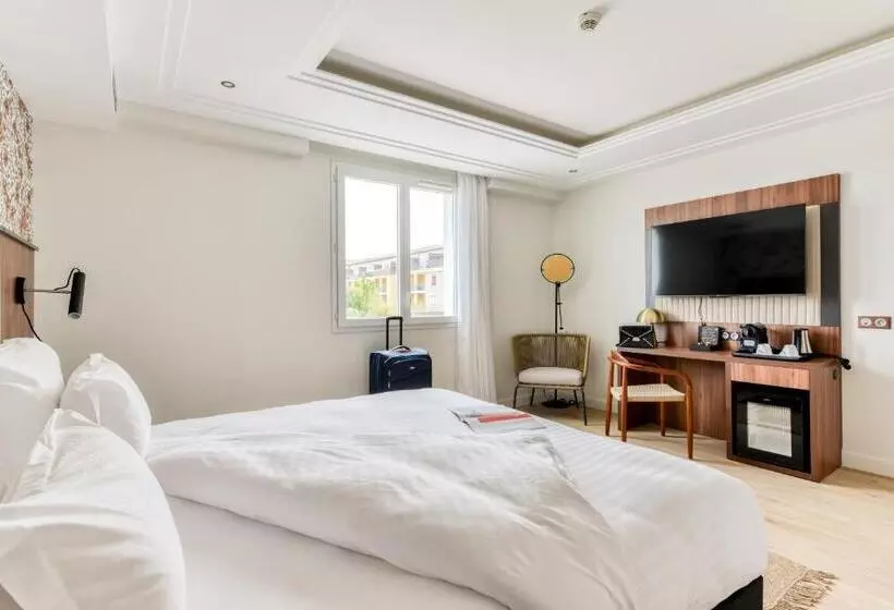 キングサイズベッドのデラックスルーム, Zenitude Hotel La Valadiere, Ascend Hotel Collection