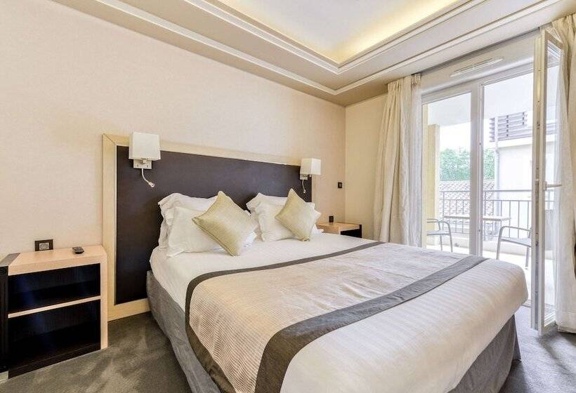 جناح عائلي, Zenitude Hotel La Valadiere, Ascend Hotel Collection