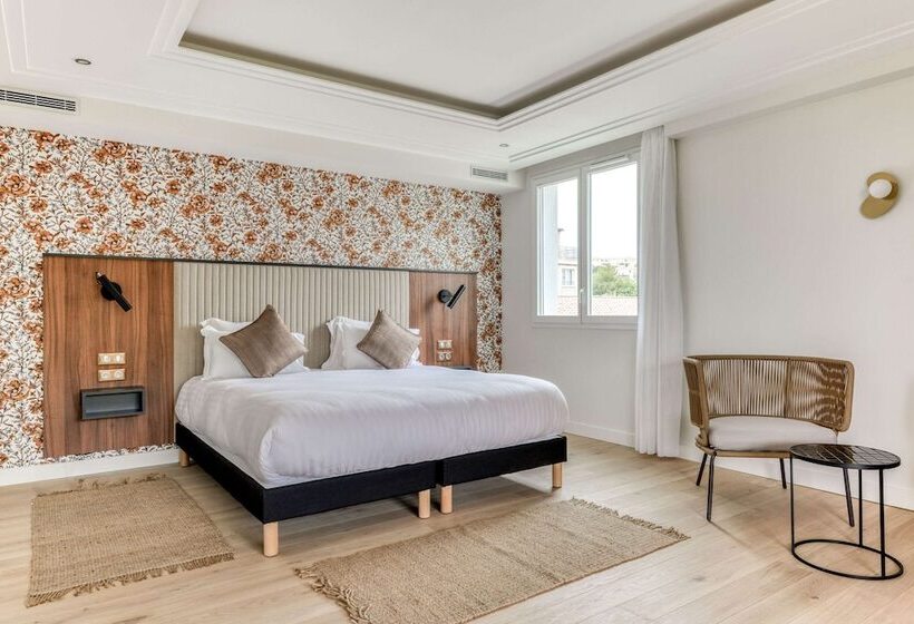 جناح جونيور ديلوكس, Zenitude Hotel La Valadiere, Ascend Hotel Collection