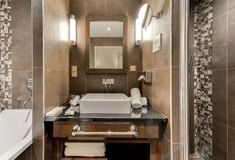 デラックスジュニアスイート, Zenitude Hotel La Valadiere, Ascend Hotel Collection