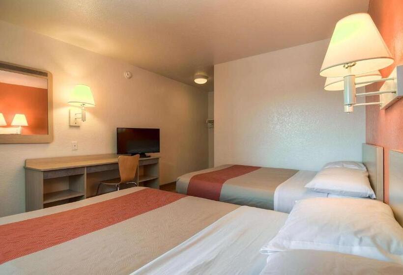 Четырехместный Номер Deluxe, Motel 6 Westminster, Ca   South   Long Beach Area