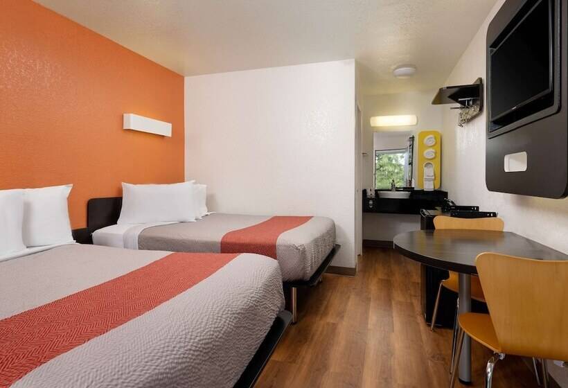 Номер Стандарт 2 Двуспальные Кровати, Motel 6 Camarillo, Ca