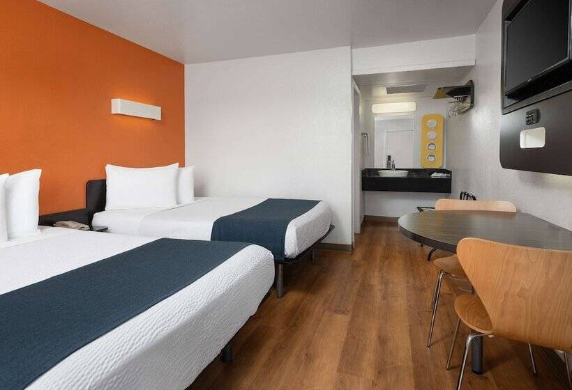 Номер Deluxe, Motel 6carpinteria, Ca  Santa Barbara  North