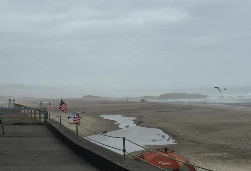 Номер Стандарт, Sandcastle Beachfront