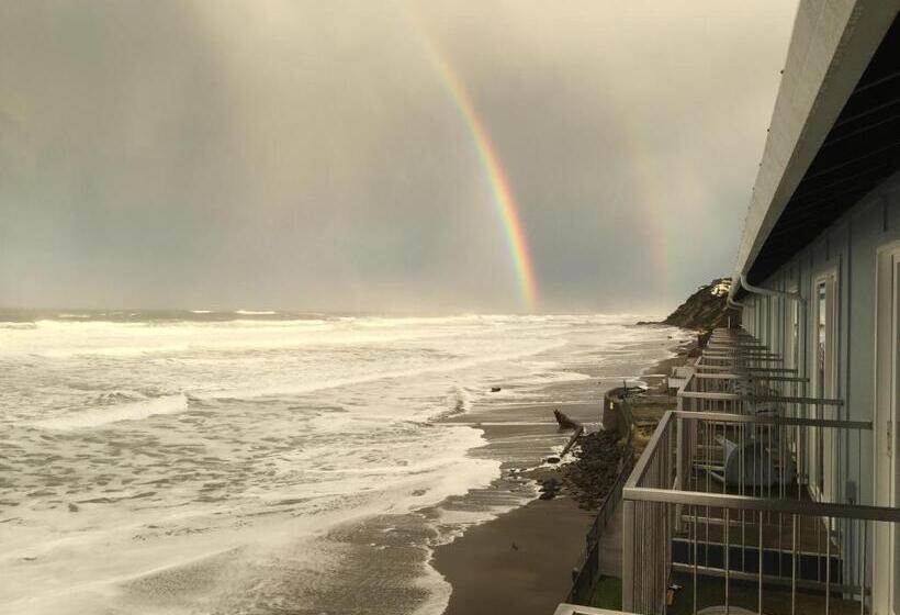 Номер Стандарт с Балконом, Sandcastle Beachfront