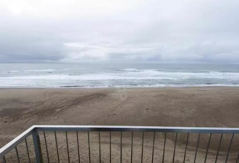 バスタブ付きスタンダードルーム, Sandcastle Beachfront