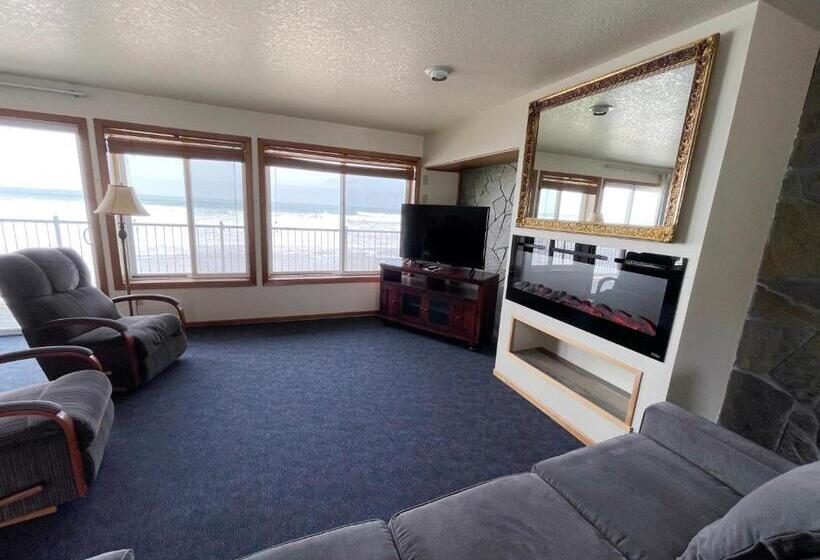 Люкс 3 Спальни, Sandcastle Beachfront