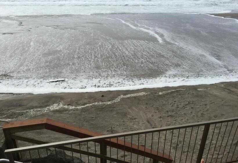 Люкс 3 Спальни, Sandcastle Beachfront