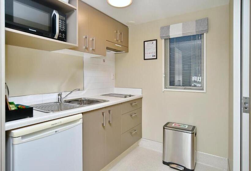 إستوديو قياسى سرير كينج, The Riverstone