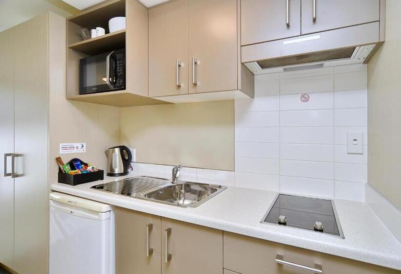 إستوديو قياسى سرير كينج, The Riverstone