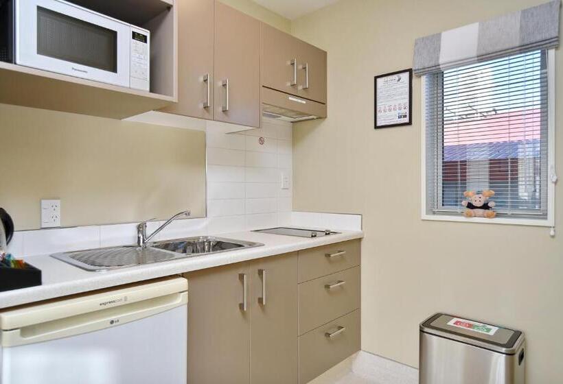 إستوديو قياسى, The Riverstone