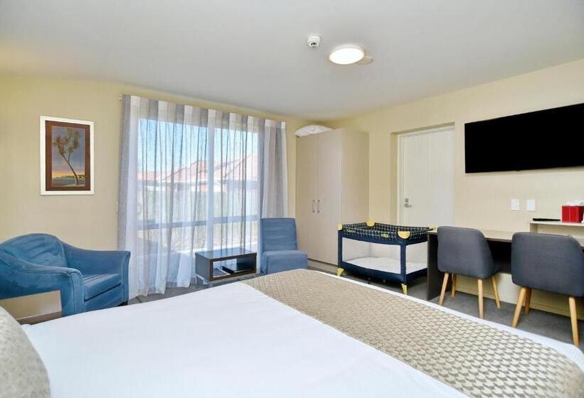 جناح لذوى الاحتياجات الخاصة, The Riverstone