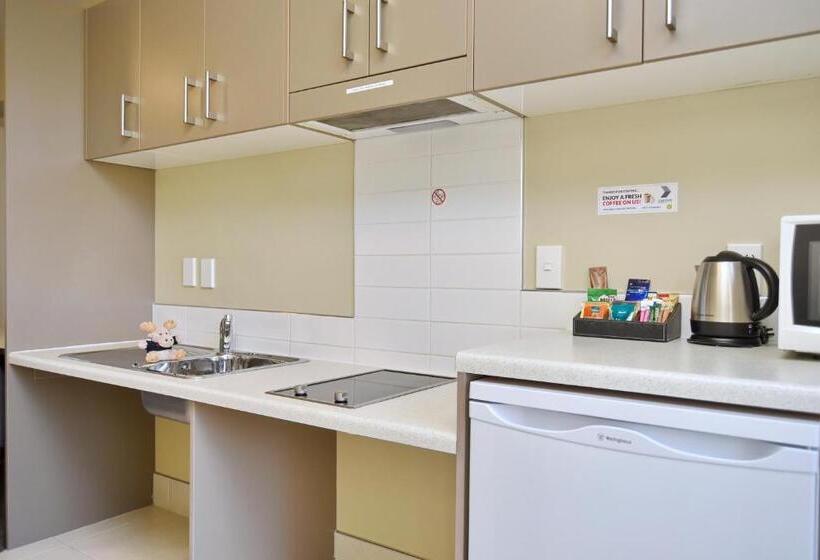 جناح لذوى الاحتياجات الخاصة, The Riverstone