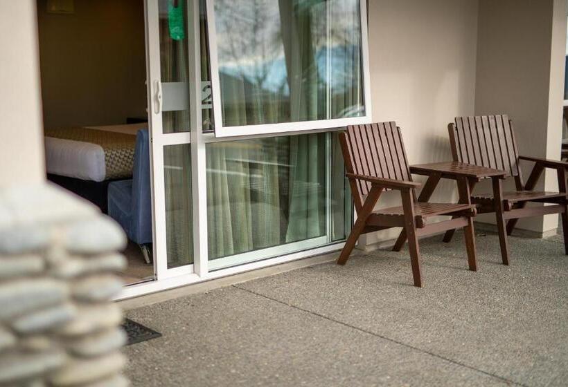 إستوديو قياسى سرير كينج, The Riverstone