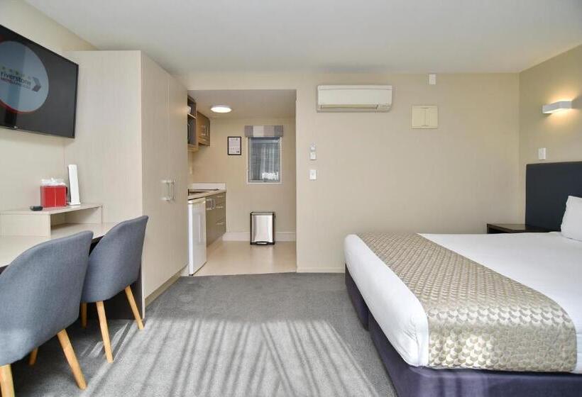 إستوديو قياسى سرير كينج, The Riverstone