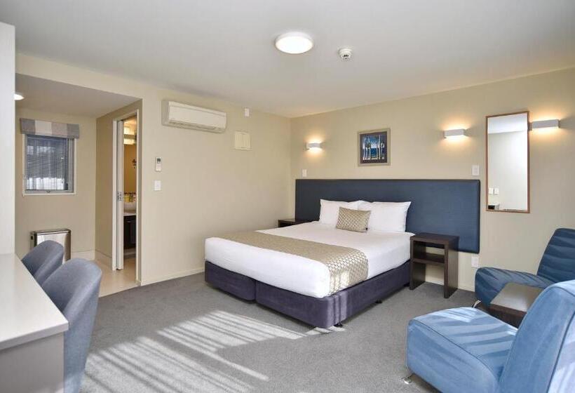 إستوديو قياسى سرير كينج, The Riverstone