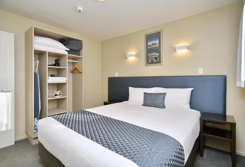 جناح غرفتين نوم, The Riverstone