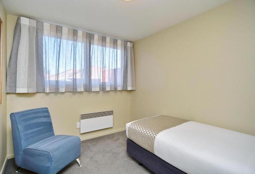 جناح لذوى الاحتياجات الخاصة, The Riverstone