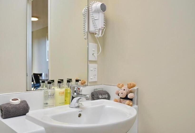 جناح غرفتين نوم, The Riverstone