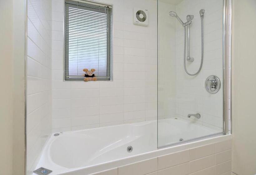 إستوديو قياسى, The Riverstone