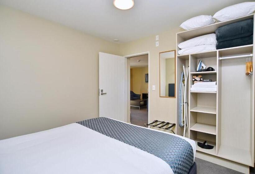 جناح غرفتين نوم, The Riverstone