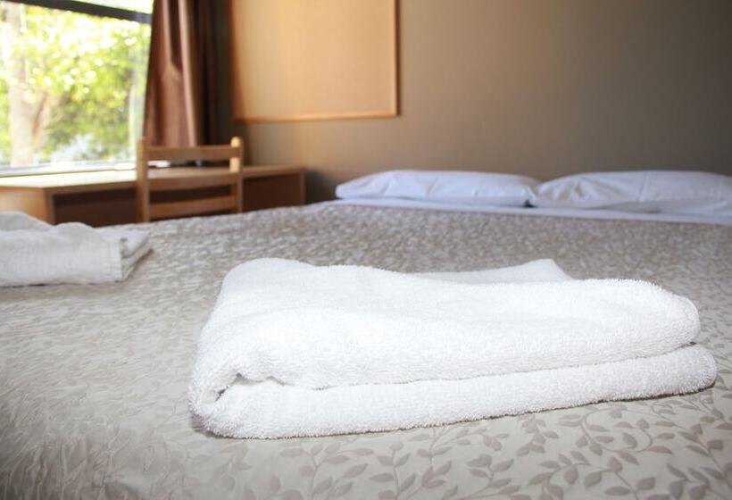 شقة غرفة واحدة, Nikau Apartments