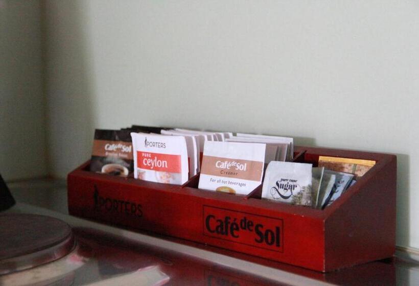 إستوديو قياسى, Nikau Apartments