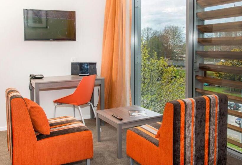 带2个卧室的公寓, Quest On Beaumont