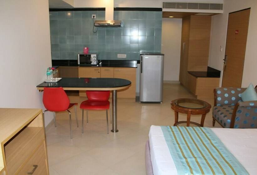 Suite Junior, The Lotus Apartment Hotels Burkit Road