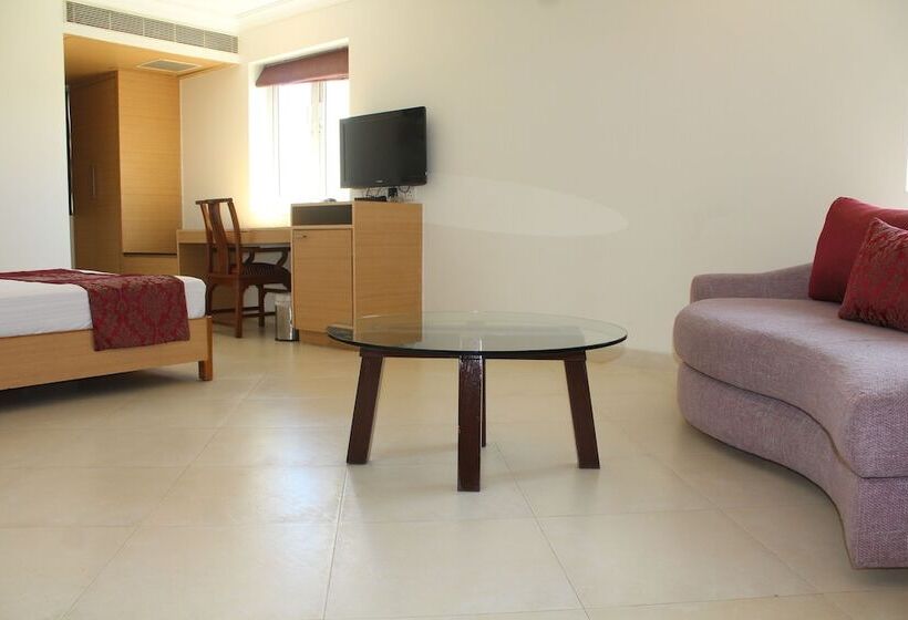 Suite Junior, The Lotus Apartment Hotels Burkit Road
