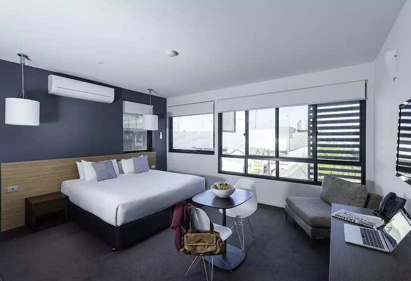 スタンダードスタジオ, Oaks Vue Suites Geelong