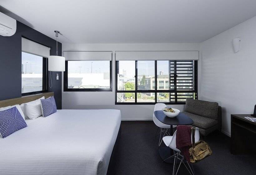 استودیوی استاندارد, Oaks Vue Suites Geelong