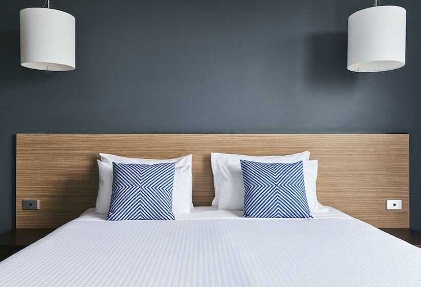 스탠다드 스튜디오, Oaks Vue Suites Geelong