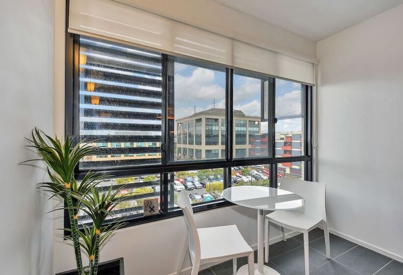 آپارتمان خانواده 1 خوابه, Oaks Vue Suites Geelong
