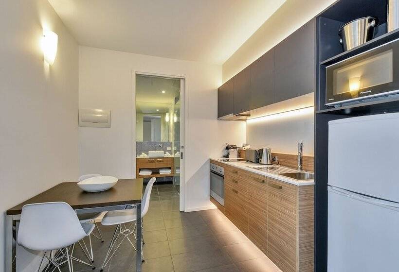 آپارتمان خانواده 1 خوابه, Oaks Vue Suites Geelong