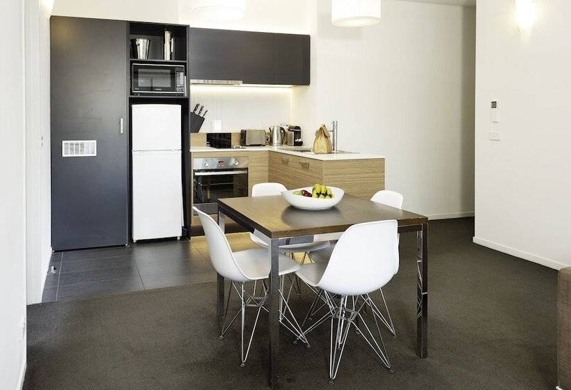 آپارتمان خانوادگی 2 خوابه, Oaks Vue Suites Geelong