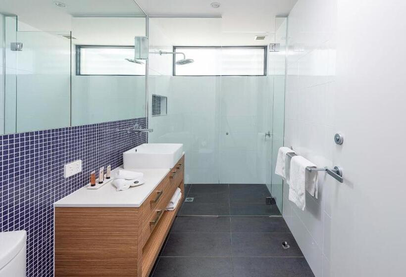 스탠다드 스튜디오, Oaks Vue Suites Geelong