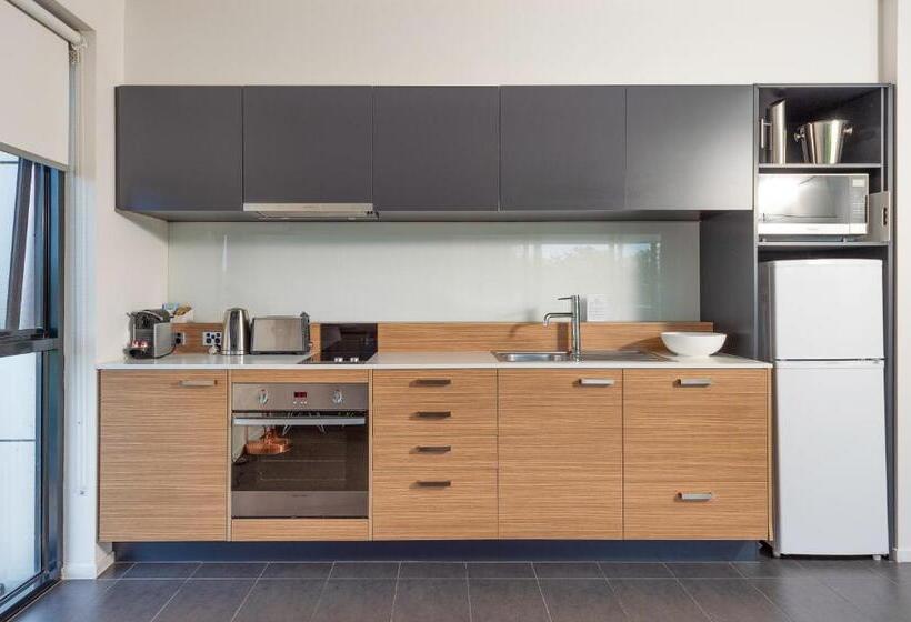 آپارتمان خانوادگی 2 خوابه, Oaks Vue Suites Geelong