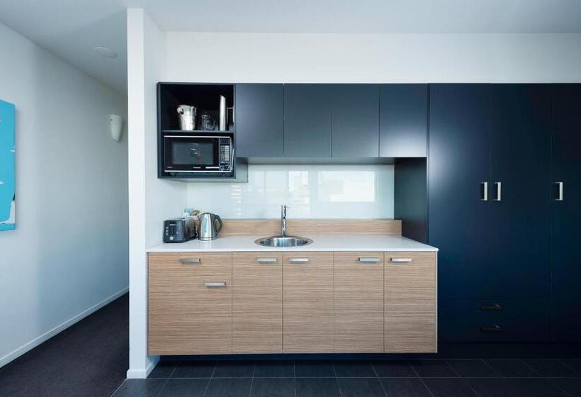 استودیوی استاندارد, Oaks Vue Suites Geelong