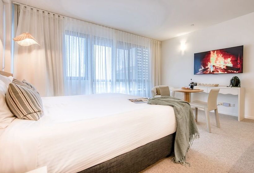 استودیوی استاندارد, Oaks Vue Suites Geelong