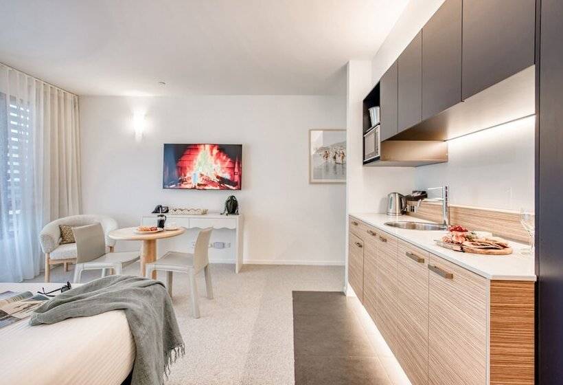 스탠다드 스튜디오, Oaks Vue Suites Geelong