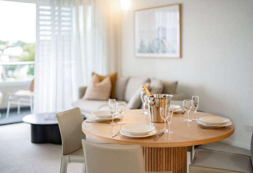 آپارتمان لوکس 2 خوابه, Oaks Vue Suites Geelong