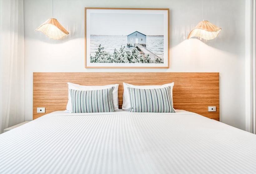 آپارتمان خانواده 1 خوابه, Oaks Vue Suites Geelong