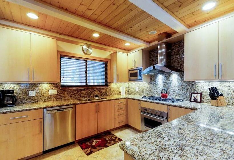 דירת שלושה חדרים, Brockway Springs #36