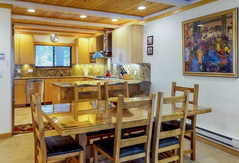 דירת שלושה חדרים, Brockway Springs #36