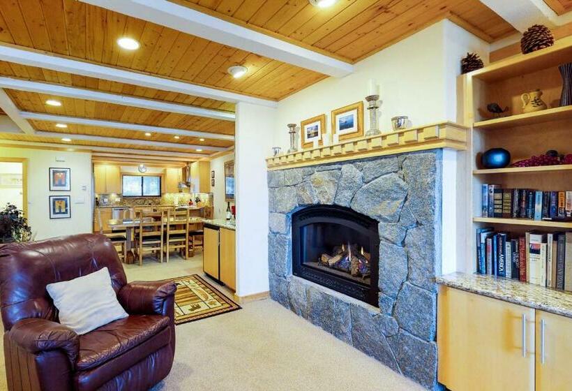 דירת שלושה חדרים, Brockway Springs #36