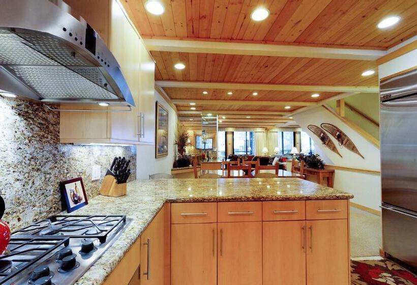 דירת שלושה חדרים, Brockway Springs #36