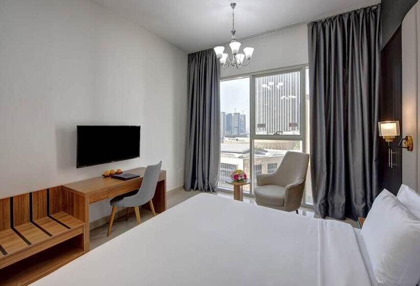 استودیوی استاندارد, Royal Regency Suites Marina