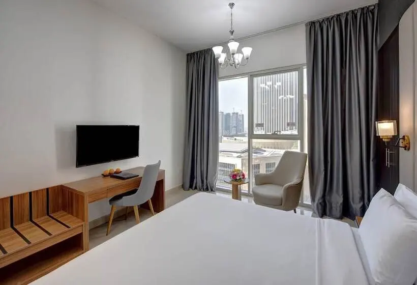 استودیوی استاندارد, Royal Regency Suites Marina