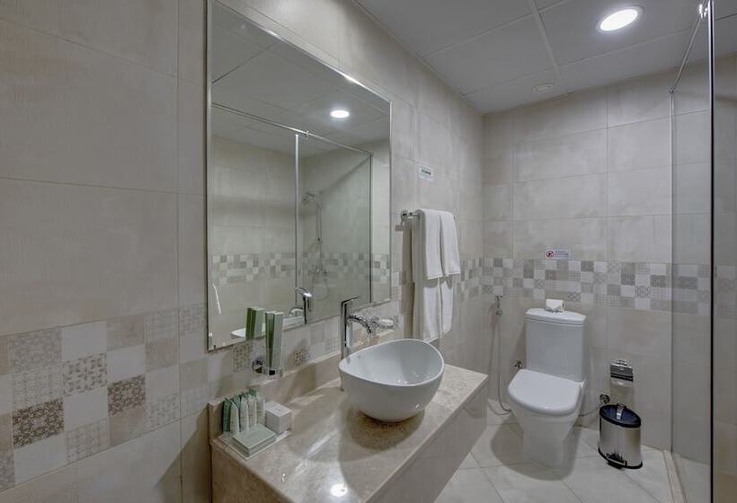 استودیوی استاندارد, Royal Regency Suites Marina